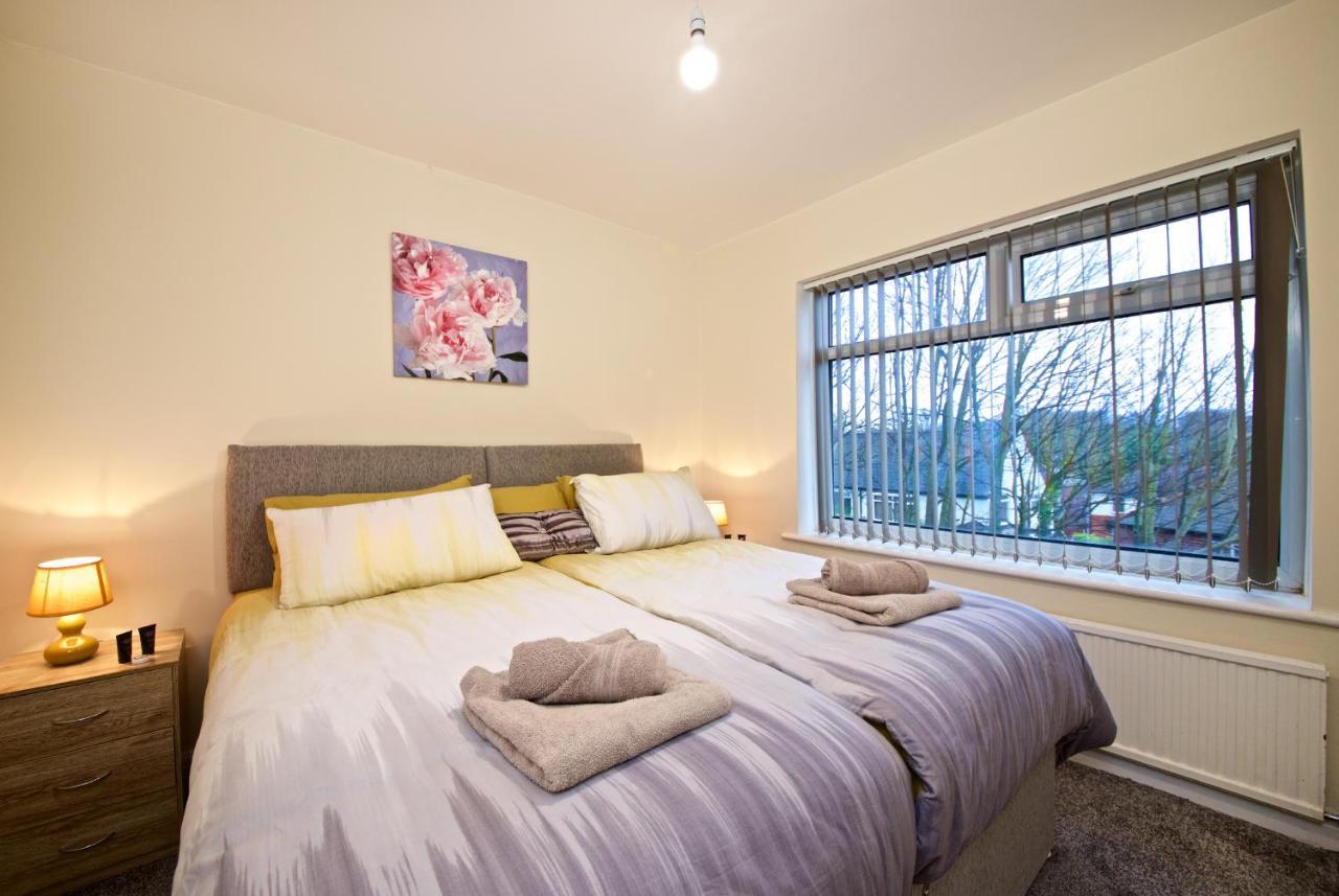 Beautiful Cozy Home With Free Parking Манчестер Екстер'єр фото